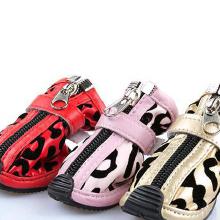 防滑防水寵物鞋 選購(gòu)、批發(fā)與廠家指南